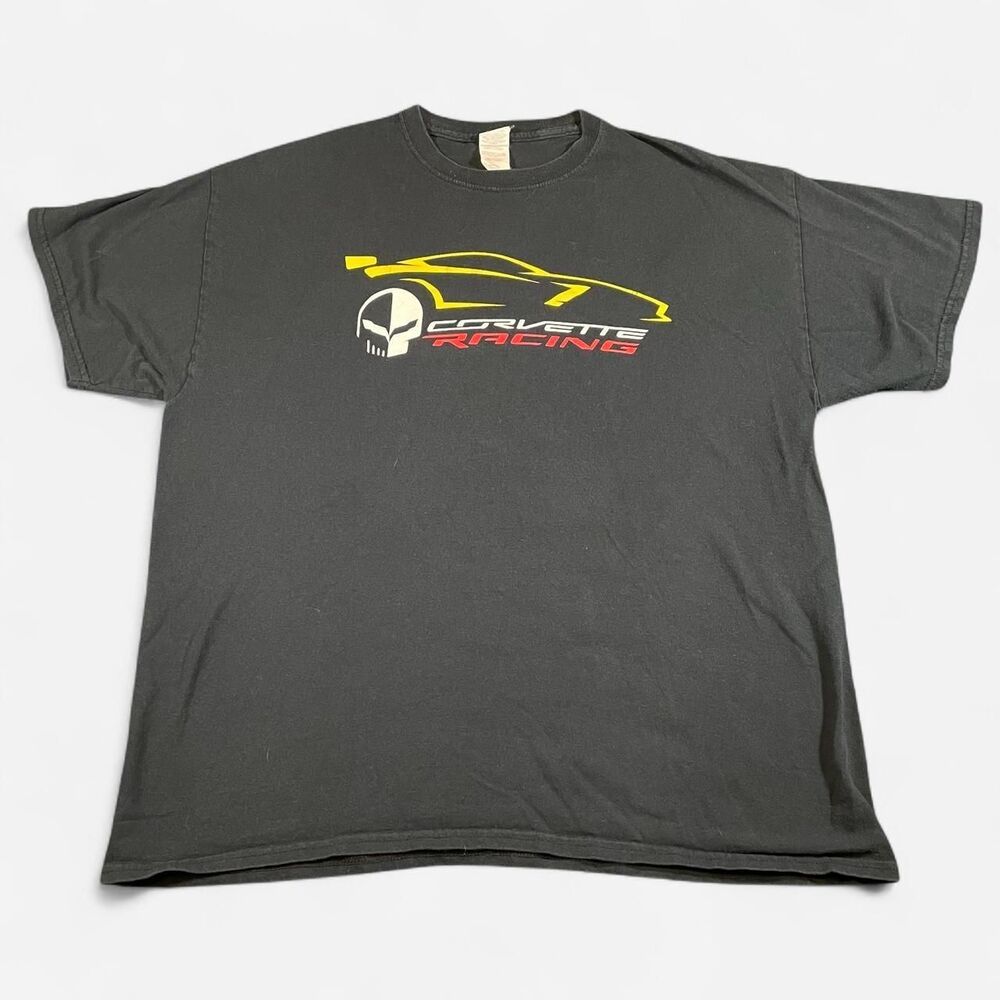 Y2K Corvette Racing Gildan Tee with yellow car and skull graphic Size XL men’s